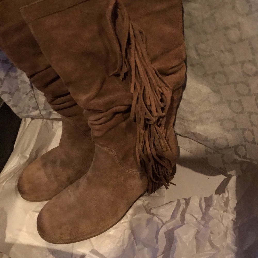 Kenneth Cole suede boots